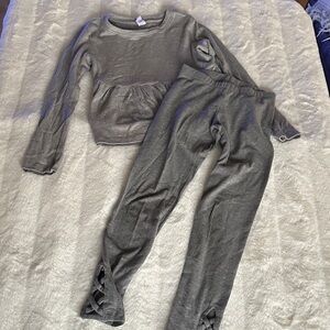 Old Navy Small 6/7 Gray Two-Piece Lounge Set